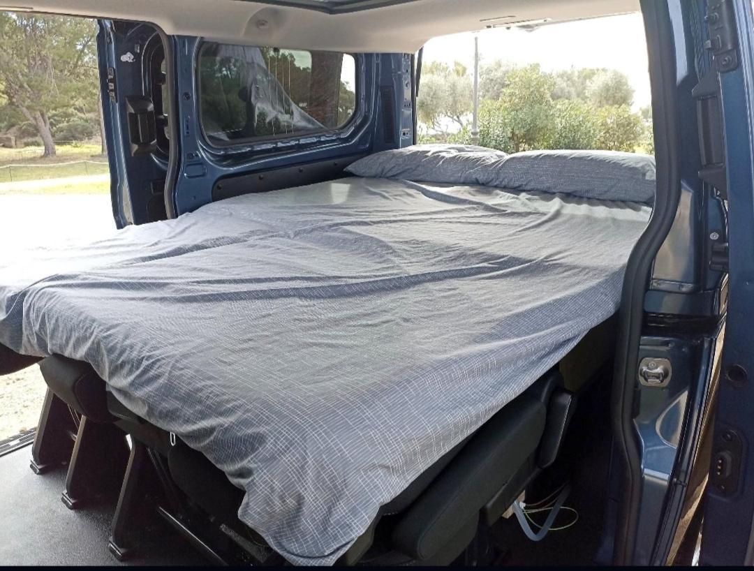 Hotel Ford Transit Custom Camper Palma Exterior foto